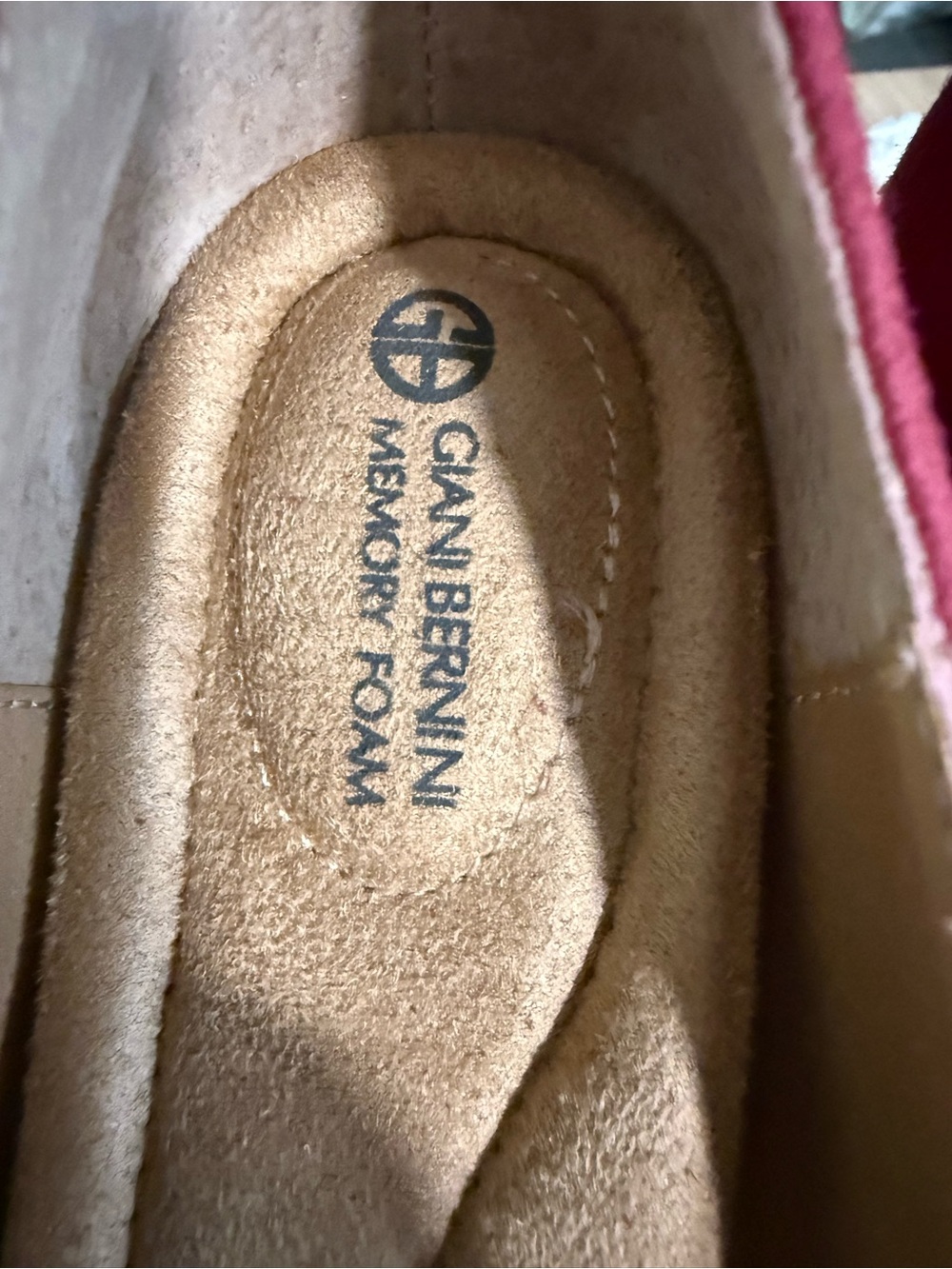 Giani Bernini Memory Foam Red Suede Block Heel Pumps - Picture 7 of 10